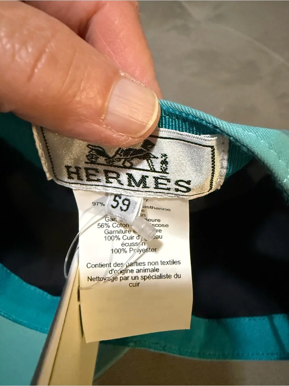 NWT, Unisex Hermes Baseball Cap with Navy 'H' Logo